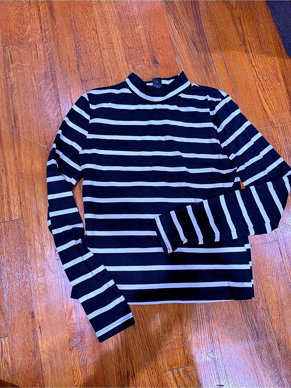 SHEIN Essnce Striped Print Mock Neck Tee Black & White Medium